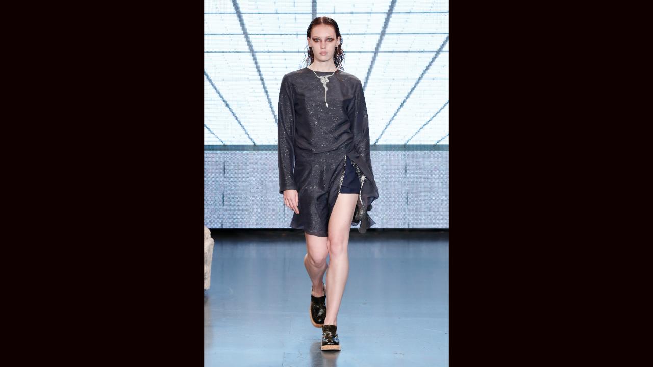 Six simple steps to get smoky eyes